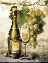 Белое вино и виноград