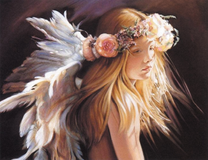 Девочка в цветочно-перьевом венке